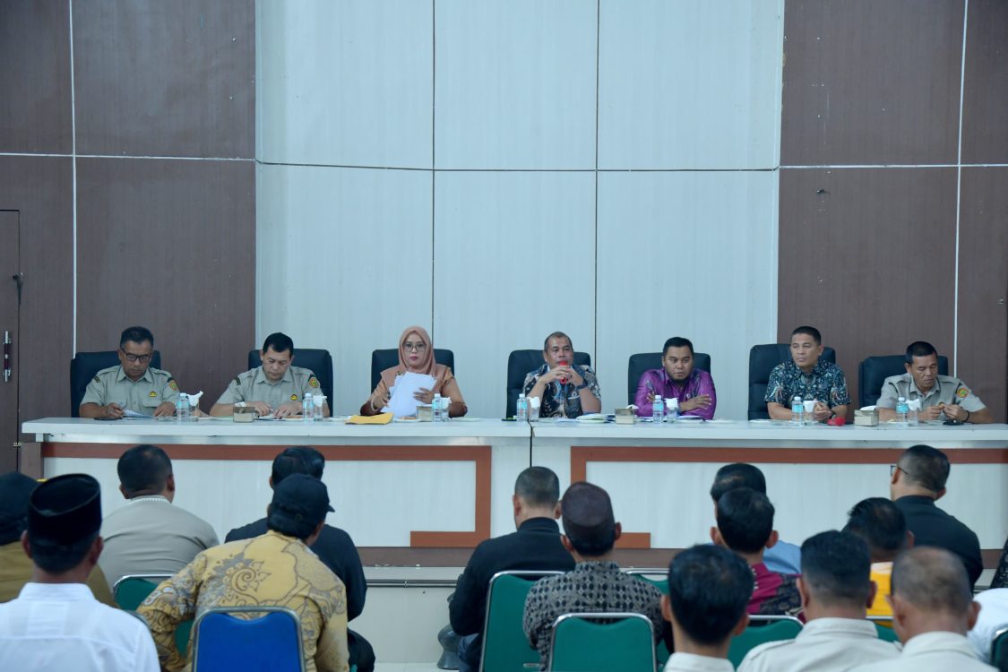 : Finalisasi program dibahas dalam rapat di Aula Setdakab Bener Meriah, Kamis (24/9/2026), yang diikuti para camat, reje, dan penyuluh pertanian dari sembilan kecamatan.
