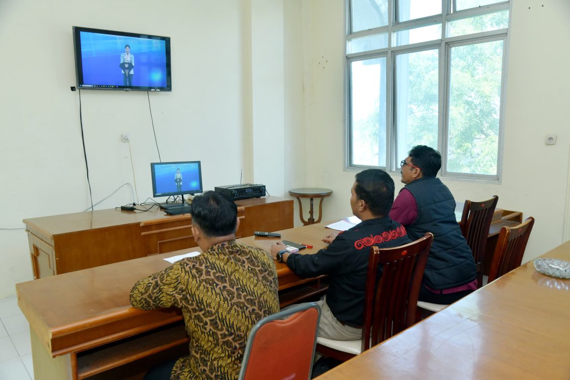 : Kegiatan yang berlangsung di Jakarta International Convention Center (JICC), Jakarta, tersebut diikuti dari Ruang Saber Pungli Lantai 2 Setdakab Bener Meriah, Kamis (24/9/2026).