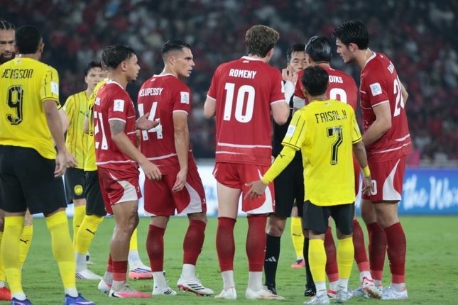Bermain 10 Orang Timnas Indonesia Tahan Imbang 0-0 Timnas Malaysia