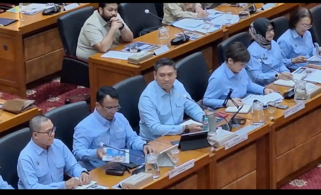 : BGN menyusun anggaran Program Pemenuhan Gizi Nasional 2027 sebesar Rp240,20 triliun, turun sekitar Rp30 triliun dari pagu indikatif. Sebanyak Rp232,50 triliun di antaranya dialokasikan untuk MBG dengan target menjangkau 72,46 juta penerima manfaat. (Foto: Istimewa)
