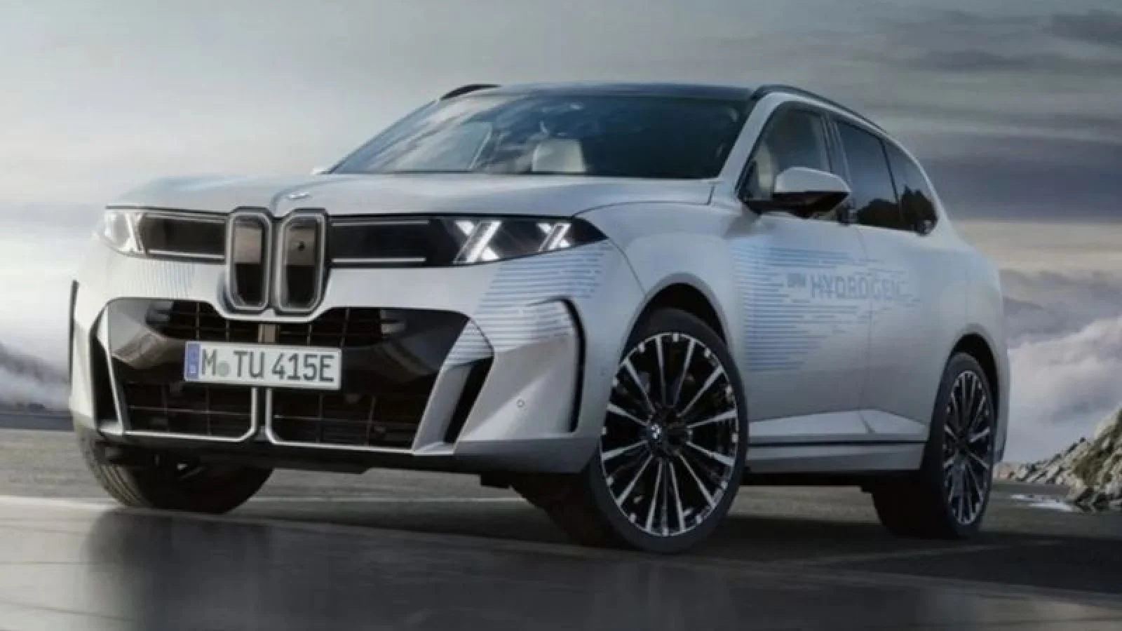 BMW Uji iX5 Hydrogen, Target Jarak Tempuh 750 Km dan Isi Bahan Bakar Kurang dari 5 Menit