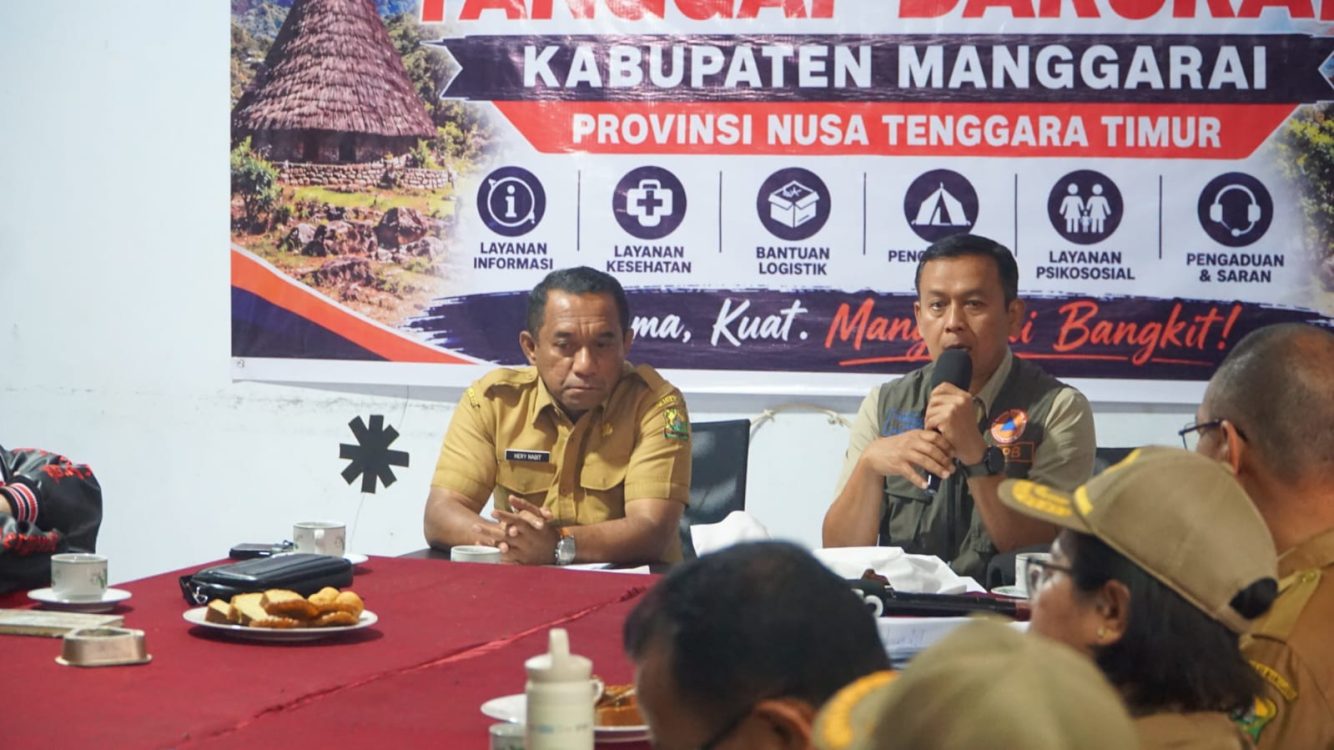 : Mengakomodasi kebutuhan mendesak tempat tinggal korban bencana gempa Manggarai, BNPB menetapkan mekanisme pengaduan data serta standar keselamatan bangunan bagi warga yang mendirikan Hunian Sementara secara mandiri. (MC Manggarai)