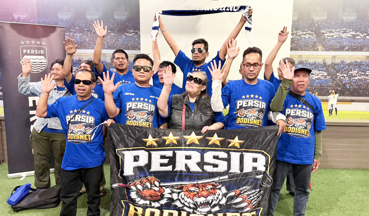 Bobotoh Disabilitas Netra Meriahkan Nobar Biru