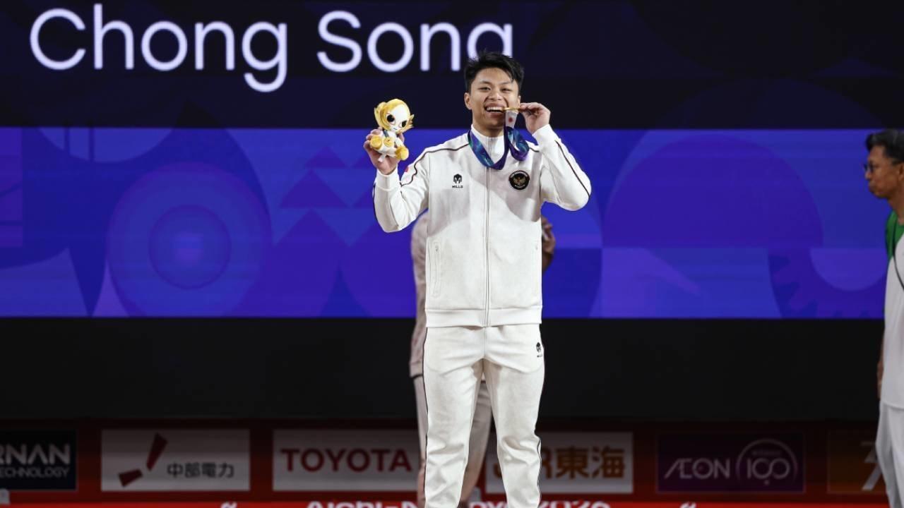 Cabor Angkat Besi Rahmat Erwin Sumbang Emas Kedua Indonesia di Asian Games 2026