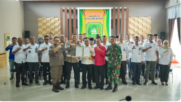 : Rapat Koordinasi Forkopimda yang dipimpin Bupati Kepulauan Meranti, Asmar di Aula Kantor Bupati Kepulauan Meranti, Rabu (2/9/2026).