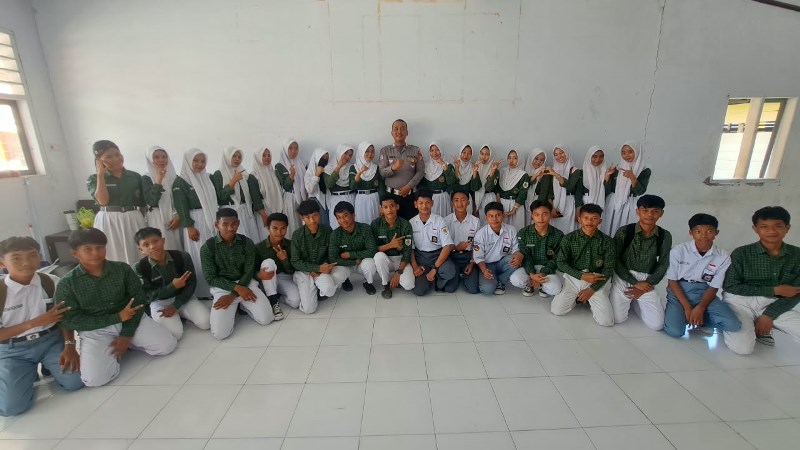Cegah Kecelakaan, Satlantas Polres Touna Ingatkan Pelajar Tak Bawa Motor Sebelum Cukup Umur