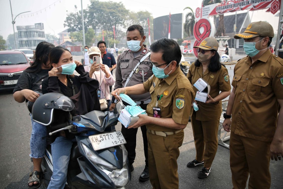 : Dinkes Palangka Raya Bagikan 2.500 Masker Antisipasi Dampak Kabut Asap