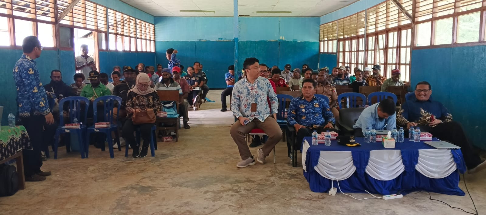: Peningkatan Kapasitas SDM Pengelola Satu Data dalam Penyelenggaraan Statistik Sektoral yang Berkualitas Sesuai Prinsip Satu Data Indonesia, di Aula Serbaguna SMP Negeri Waropko, Kampung Waropko, Distrik Waropko, Boven Digoel, Kamis (17/9/2026).