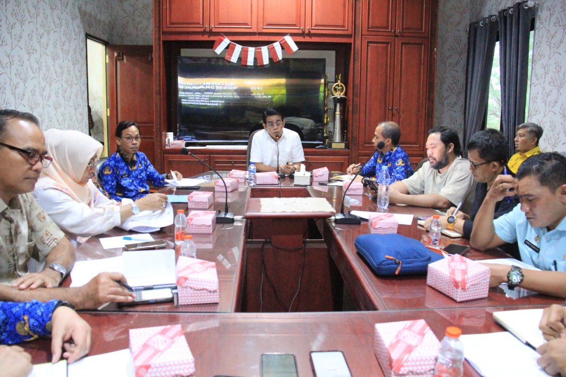 : Guna meningkatkan iklim investasi daerah dan menyusun dokumen proyek siap ditawarkan melalui dashboard IPRO, Pemkab Parigi Moutong menggelar pemetaan kesiapan lahan serta inventarisasi komoditas unggulan.