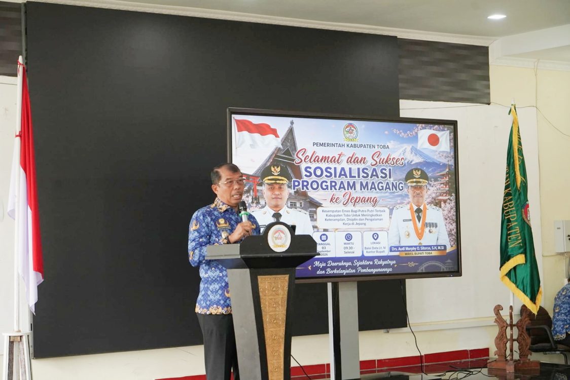 : Buka peluang karir internasional bagi generasi muda daerah, Pemkab Toba bersama Kemnaker RI dan IM Japan menggelar sosialisasi pemagangan ke Jepang sekaligus memfasilitasi biaya pemeriksaan kesehatan peserta, Kamis (3/9/2026). Wakil Bupati Toba, Audi Murphy O. Sitorus, membuka acara.