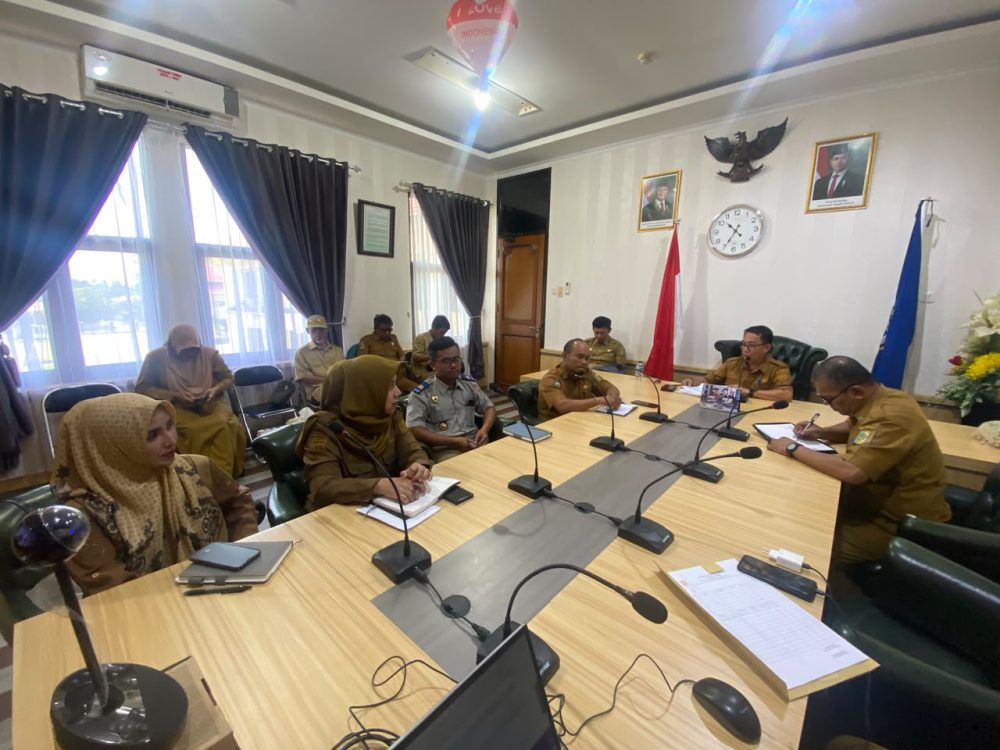 : Guna mewujudkan pembangunan daerah yang terencana dan berkelanjutan, Pemkab Parigi Moutong mengakselerasi penyelesaian kendala tata ruang dan konsolidasi tanah dalam rapat koordinasi berkala di Kantor Sekretariat Daerah.