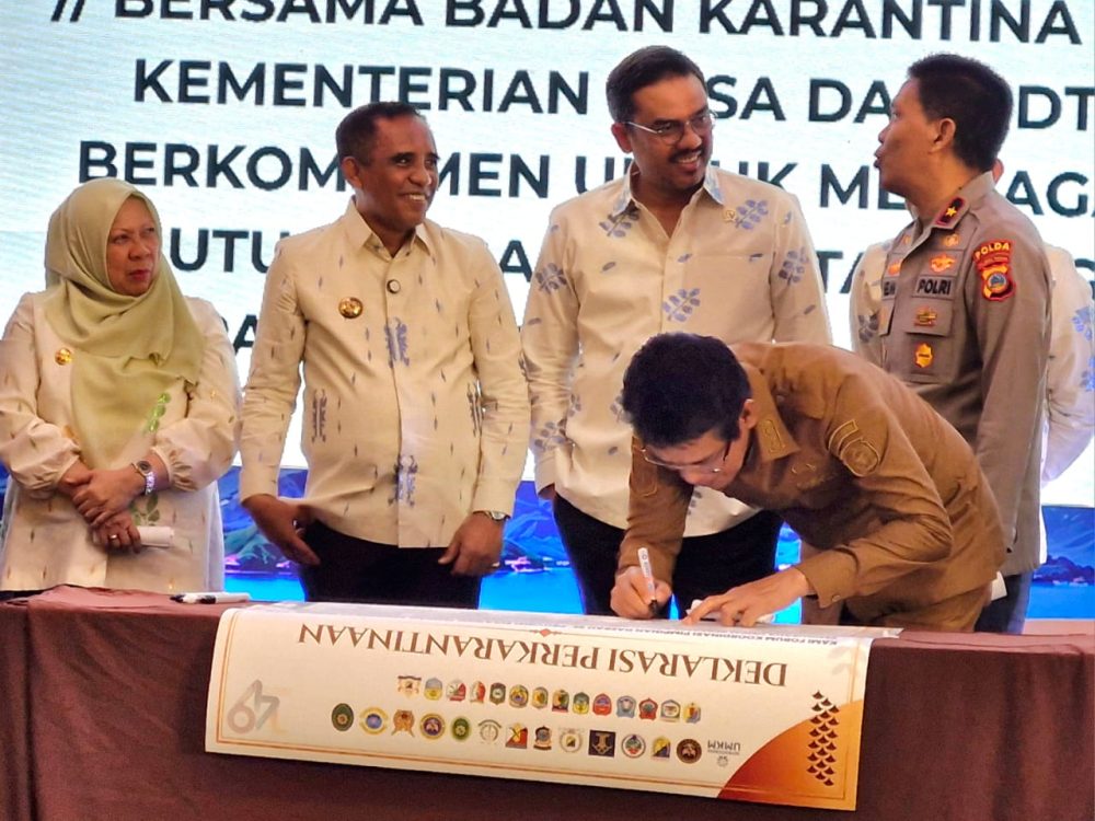 : Pemkab Parigi Moutong kembali menegaskan komitmennya untuk menembus pasar internasional melalui penandatanganan Perjanjian Kerja Sama (PKS) strategis pada Deklarasi Perkarantinaan Gerakan 1.000 Pelaku Usaha Ekspor di Palu, Senin (28/9/2026).