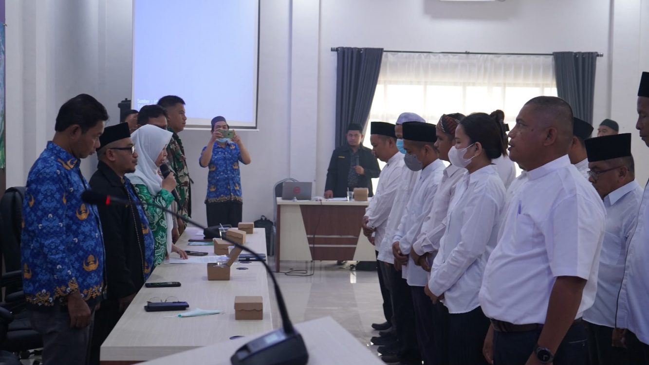 : Pengukuhan 13 Pengurus FKUB Kecamatan Tebing Tinggi periode 2026-2031 di Aula Kantor Kecamatan Tebing Tinggi, Kamis (17/9/2026). - Foto: Mc.Balangan