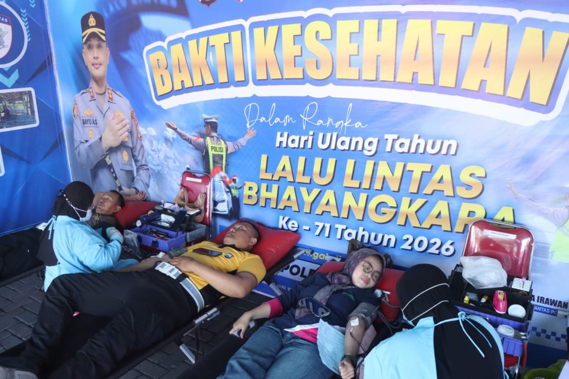 Gandeng Ojol, Satlantas Situbondo Gelar Baksos dan Cek Kesehatan Gratis