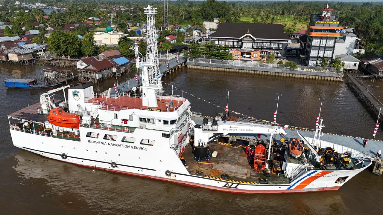 : Operasi SAR Gabungan KMP Virgo Transport 8 terus berlangsung hingga hari ke-14 dengan mengerahkan kekuatan unsur laut, unsur udara, serta personel penyelam dari berbagai instansi terkait. (Foto: Humas Kemenhub )
