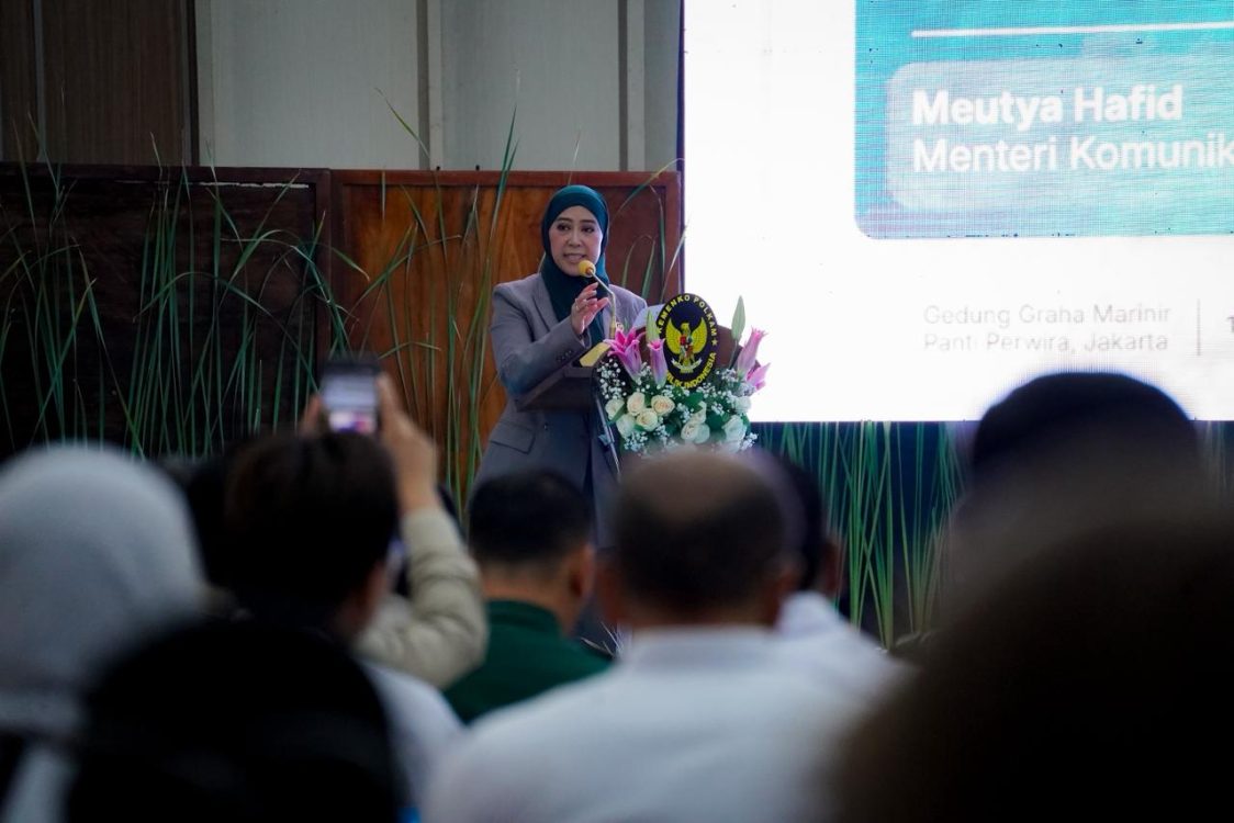 : Menteri Komunikasi dan Digital (Menkomdigi), Meutya Hafid, dalam Forum Koordinasi bertema “Optimalisasi Peran Humas Kementerian/Lembaga dan Pemerintah Daerah dalam Menghadapi DFK dan Disrupsi Informasi” di Graha Marinir Panti Perwira, Jakarta Pusat, Selasa (1/9/2026). Foto: Dunia Meutya/Ditjen KPM Komdigi