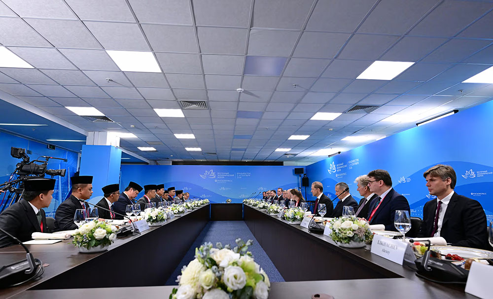: Menteri Pendidikan Tinggi, Sains, dan Teknologi (Mendiktisaintek) Brian Yuliarto mengikuti rangkaian kunjungan Presiden RI Prabowo Subianto ke Rusia dalam gelaran Eastern Economic Forum (EEF) ke-11 (Foto: Dok Kemdiktisaintek)