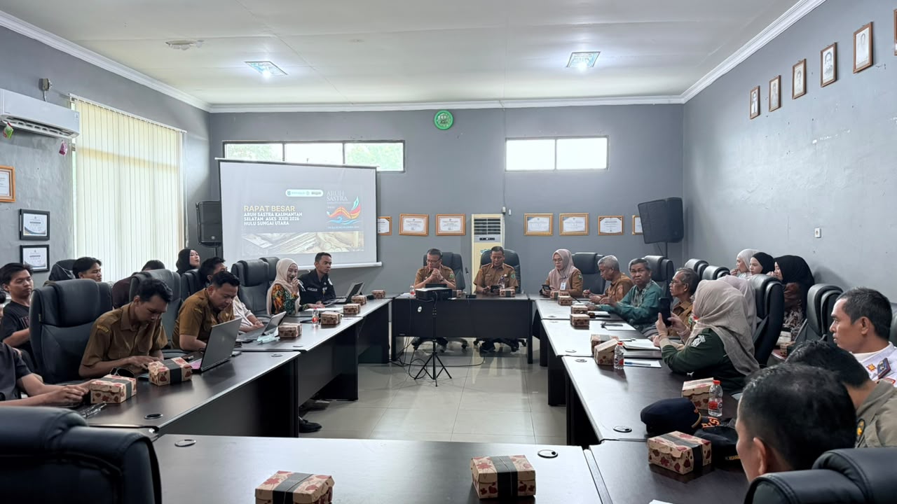 : Rapat koordinasi persiapan penyelenggaraan Aruh Sastra Kalimantan Selatan (ASKS) 2026 , Selasa (15/9/2026) di Aula Tut Wuri Handayani