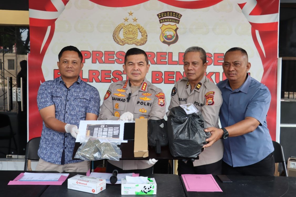 Kapolresta Bengkulu Pimpin Konferensi Pers Ungkap Kasus Penyalahgunaan Narkoba