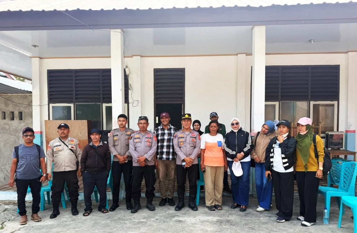 : Sehari Usai Kebakaran, Pemkab Malra Pastikan Siswa SMP Yos Sudarso Tetap Belajar. Foto:Lina