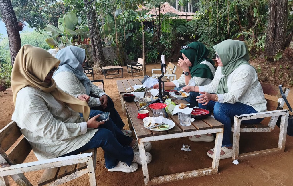 : Kelompok Pemuda Desa Hutan di Batang Berhasil Olah Kopi Lokal Jadi Komoditas Ekspor.