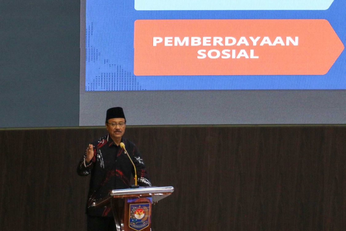 : Menteri Sosial Saifullah Yusuf (Gus Ipul) memberikan arahan dalam Sosialisasi Piloting Digitalisasi Bantuan Sosial dan Peran Pemerintah Daerah, di Gedung Kemendagri, Selasa (3/2/2026). (Foto: InfoPublik/IGID/Bismo Agung Sukarno)