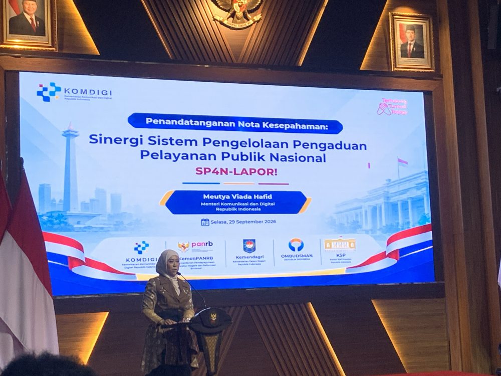 : Menkomdigi Meutya Hafid dalam acara penandatanganan Nota Kesepahaman SP4N-LAPOR! untuk memperkuat sinergi pengelolaan pengaduan pelayanan publik di Jakarta, Selasa (29/9/2026). (Foto: Irsyad Gani/M-InfoPublik)