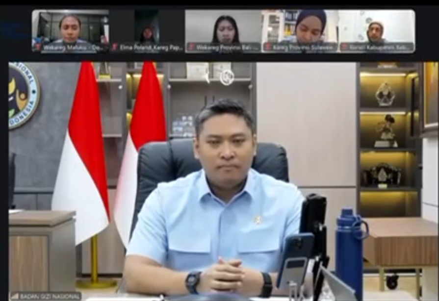 : Kepala BGN Sudaryono meminta pelaksana Program Makan Bergizi Gratis tidak menunggu munculnya korban untuk memperketat prosedur keamanan pangan. Menurutnya, setiap makanan yang diberikan kepada anak harus dipastikan aman sejak dari dapur hingga dikonsumsi. (Foto: Humas BGN)