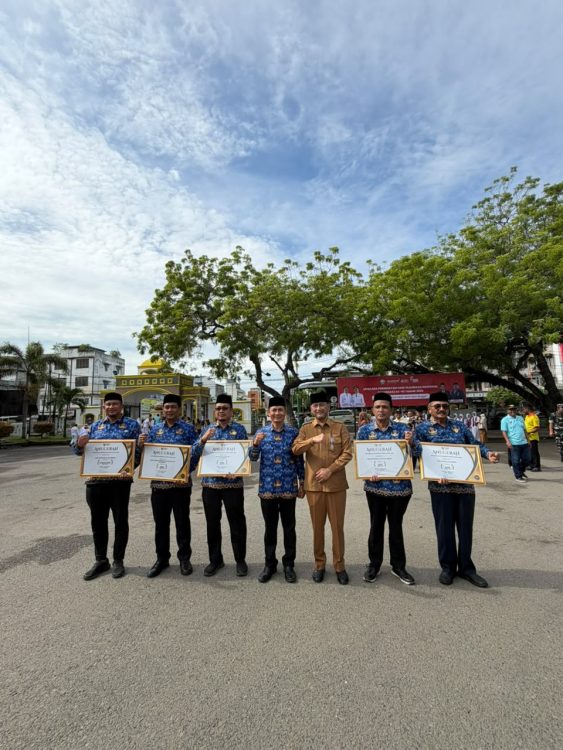 : Wakil Bupati Bireuen IRazuardi, mewakili Bupati Mukhlis, mengatakan keterbukaan informasi tidak sekadar kewajiban pemerintah dalam memenuhi ketentuan peraturan perundang-undangan, tetapi juga merupakan bagian dari pelayanan publik. - Foto: Mc.Bireuen