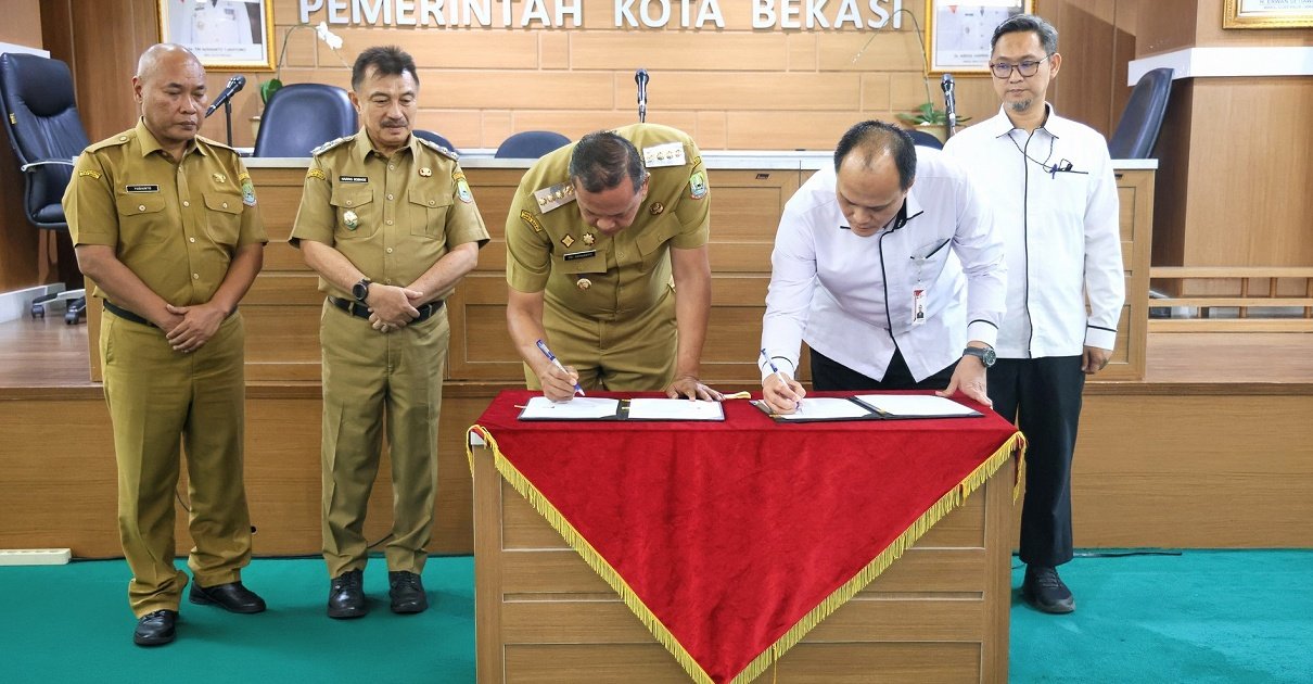 : Komisi Pemberantasan Korupsi (KPK) secara resmi menyerahkan aset tersebut kepada Pemerintah Kota (Pemkot) Bekasi melalui skema hibah. Total lahan yang diserahkan mencapai 1.452 meter persegi dan berada di Kelurahan Jatimekar, Kecamatan Jatiasih, Kota Bekasi, Jawa Barat. (Foto: Dok KPK)
