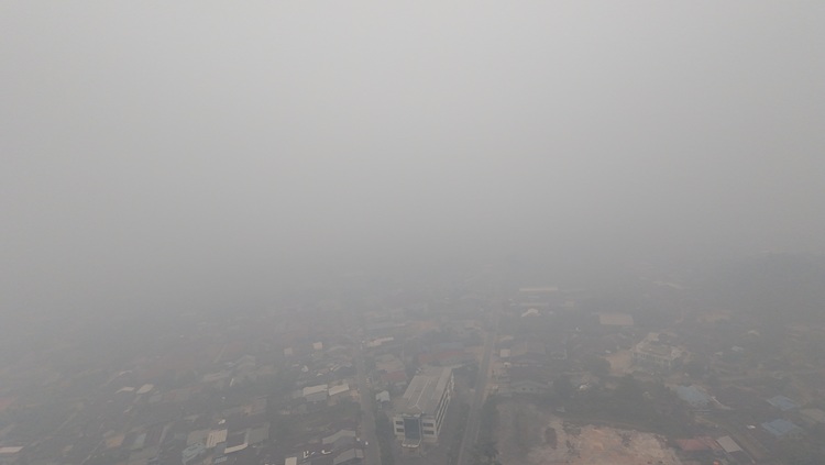 : Kondisi kabut asap di Kota Singkawang ditangkap melalui drone pada Rabu Pagi, 9 September 2026.