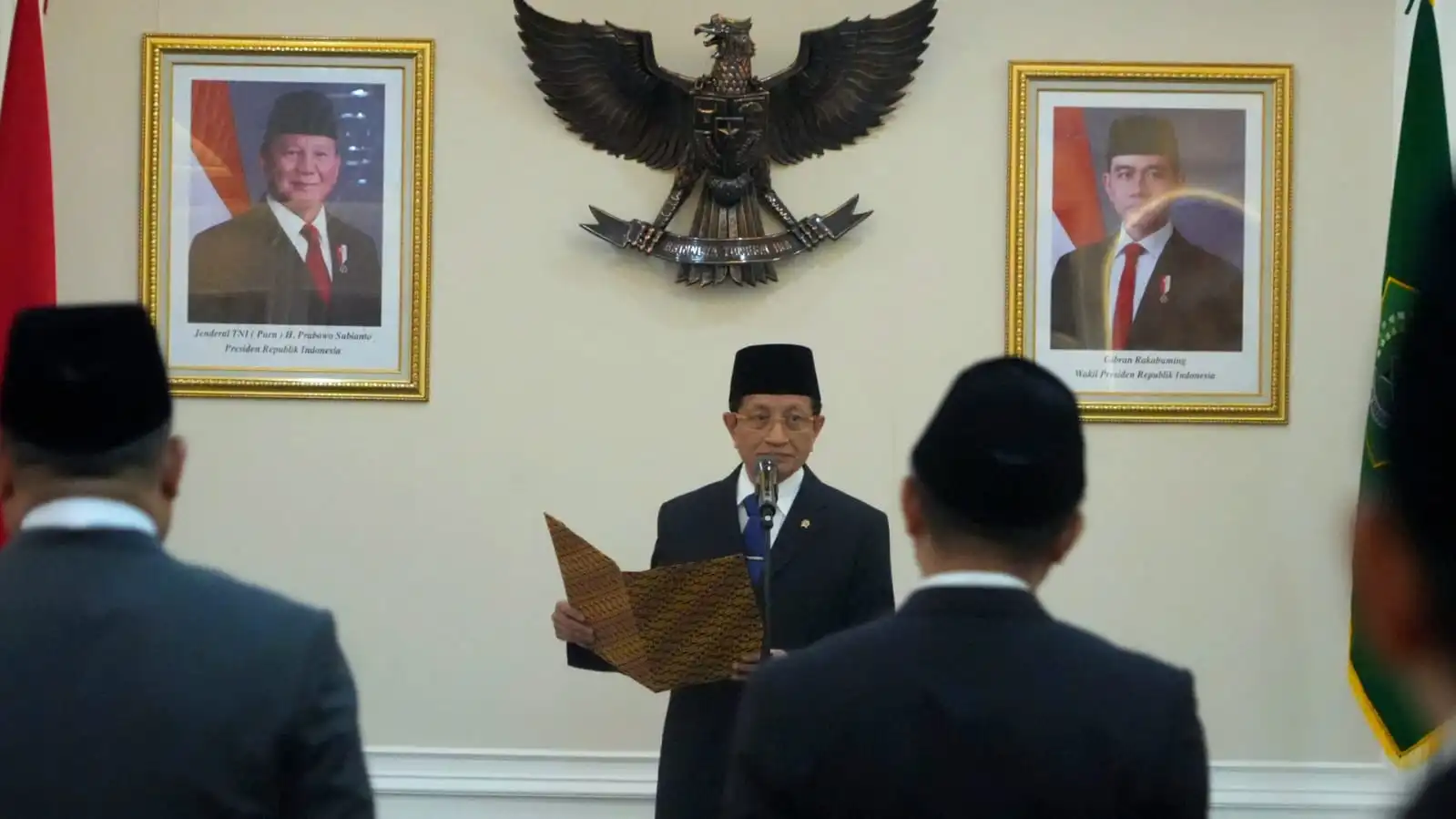 Lantik Pejabat Eselon II Ditjen Pesantren, Menag: Perhatikan Masa Depan Santri dan 42 Ribu Pesantren