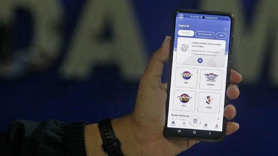Lewat Aplikasi SIGNAL, Bayar Pajak Kendaraan Kini Lebih Mudah