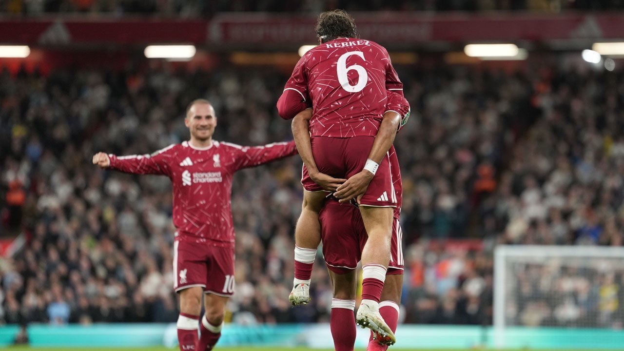 Liverpool Membungkam Tottenham 3-1 di Cabao Cup