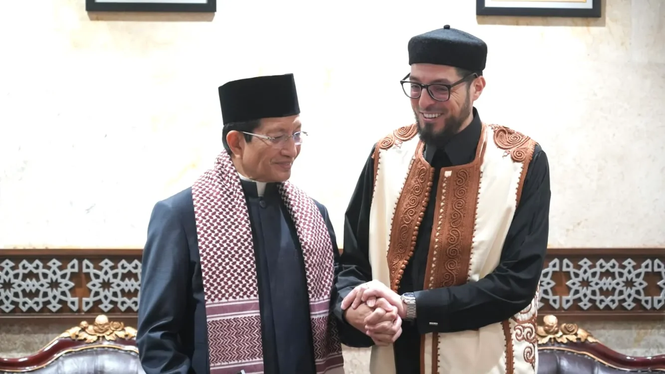 Menag Sharing Praktik Baik Transformasi Peran Masjid di Indonesia kepada Imam Academy UK