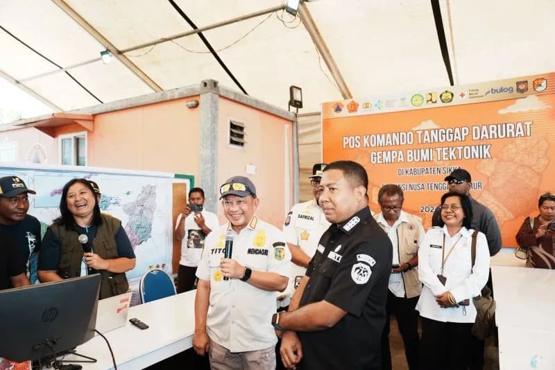 : Menteri Dalam Negeri (Mendagri) Muhammad Tito Karnavian (dua dari kanan). ANTARA/HO-Kemendagri
