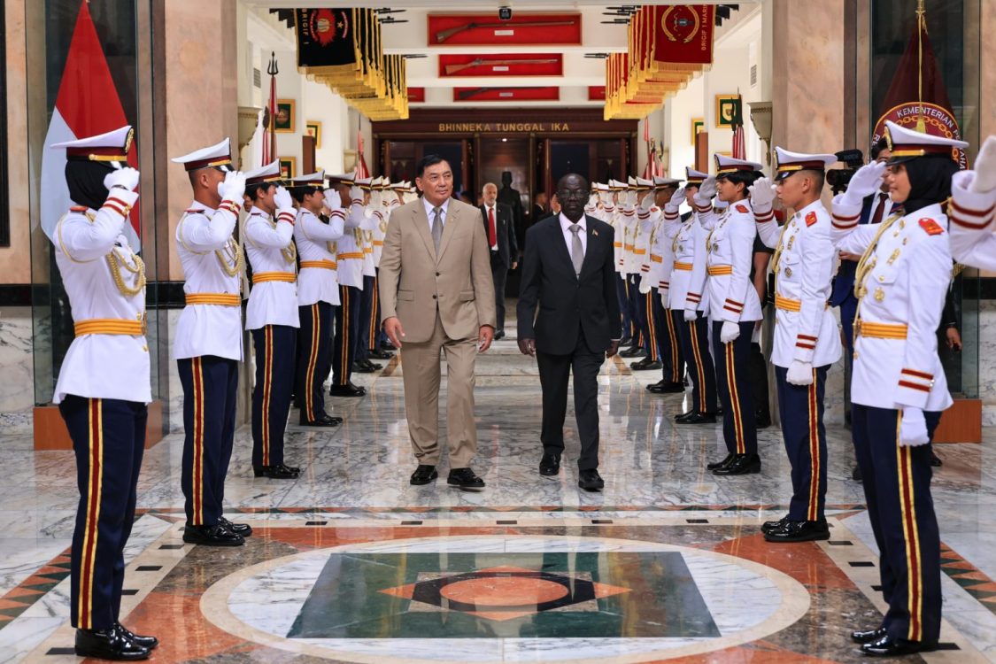 Menhan RI dan Menhan Republik Sudan Perkuat Hubungan Pertahanan melalui Pertemuan Bilateral di Kemhan
