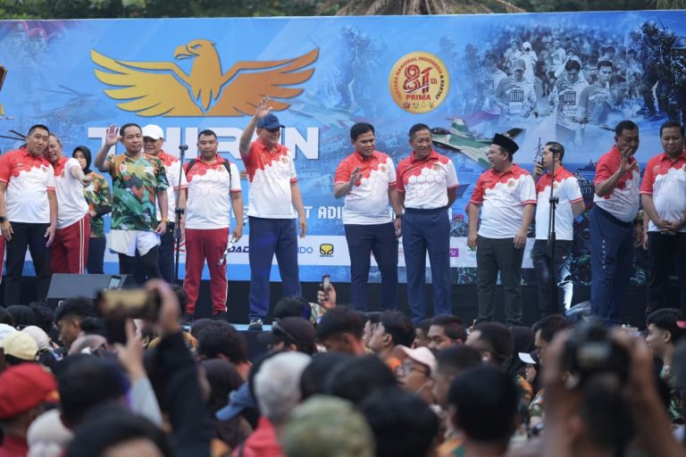 Menhan Sjafrie Hadiri TNI Run 2026 di Monas