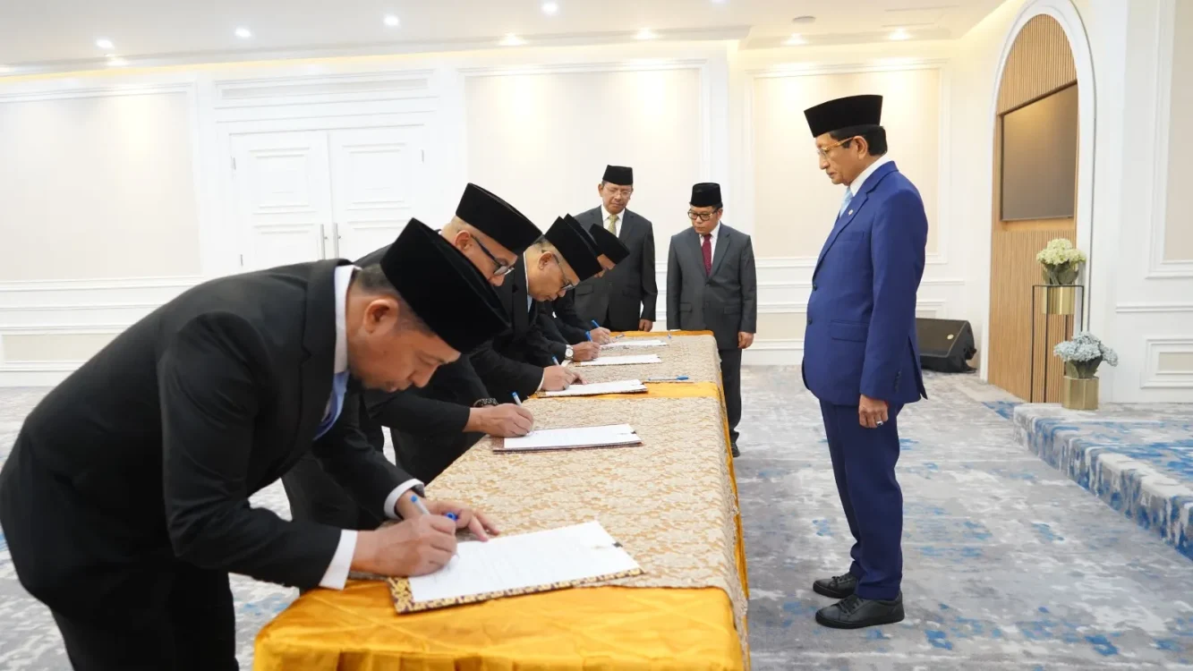 Menteri Agama Lantik Dirjen Pesantren Pertama dan Empat Rektor PTKN