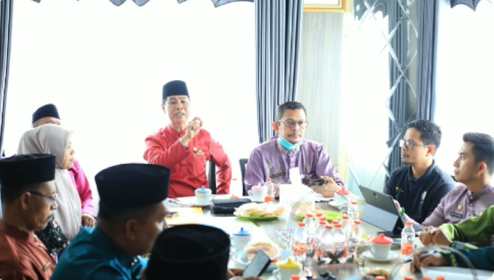 : Rapat sinkronisasi usulan lokasi Lisdes yang dipimpin Sekretaris Daerah Kabupaten Kepulauan Meranti, Sudandri Jauzah, di Ruang Rapat Bupati Kepulauan Meranti, Jumat (18/9/2026).