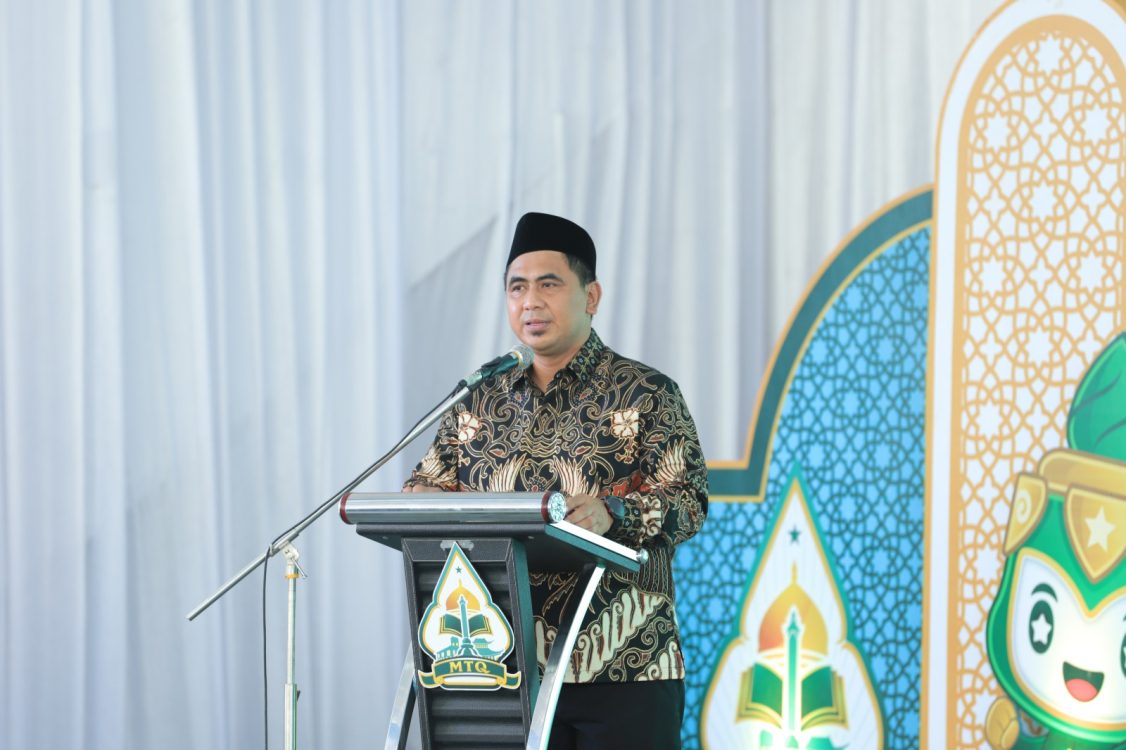 : MTQ Nasional XXXI di Jawa Tengah diproyeksikan menggerakkan perputaran ekonomi sekitar Rp1,2 triliun. Selain kompetisi Al-Qur’an, kehadiran ribuan kafilah dan tamu turut menghidupkan sektor UMKM, perdagangan, transportasi, kuliner, dan akomodasi. (Foto: Humas Kemenag)