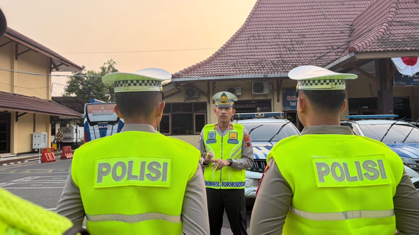 Pastikan Keamanan dan Keselamatan Lalin Jalur Pantura, Satlantas Polres Kendal Gelar Apel Pagi