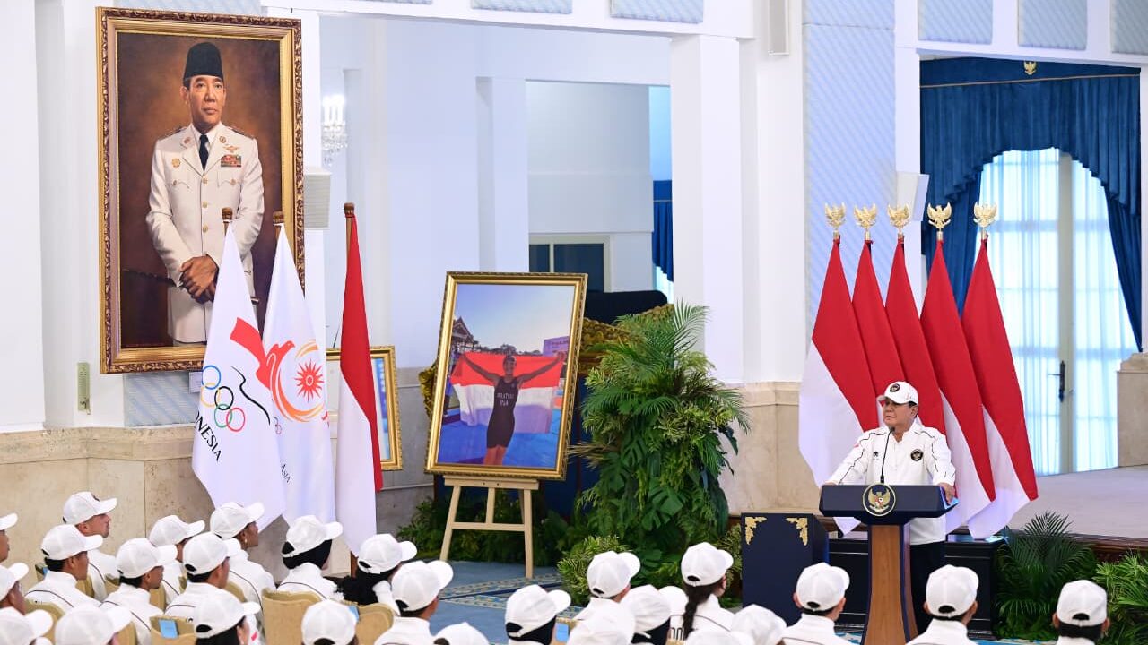 : Presiden Prabowo Subianto menyampaikan sambutannya saat melepas Kontingen Indonesia menuju Asian Games di Istana Negara, Jakarta, pada Rabu (9/9/2026). (Foto: BPMI Setpres/Muchlis Jr)