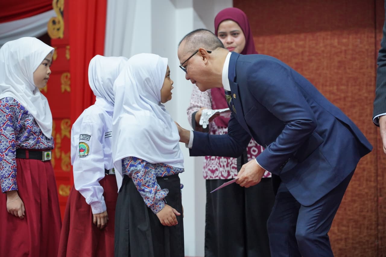 : Menteri P2MI, Mukhtarudin, dalam kegiatan kolaborasi Kementerian Pelindungan Pekerja Migran Indonesia (P2MI) dan Kementerian Hukum di Kuala Lumpur, Malaysia, Kamis (3/9/2026). Humas KP2MI