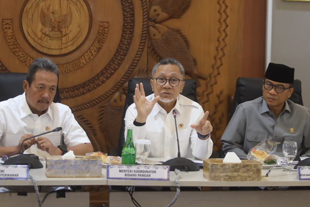 : Menteri Koordinator Bidang Pangan Zulkifli Hasan menargetkan Nilai Tukar Nelayan (NTN) meningkat dari level 103 menjadi 120 pada 2026. Pemerintah menilai peningkatan kesejahteraan nelayan perlu menjadi perhatian, mengingat tingkat kesejahteraan nelayan saat ini masih tertinggal dibandingkan petani. (Dok. Kemenko Pangan)