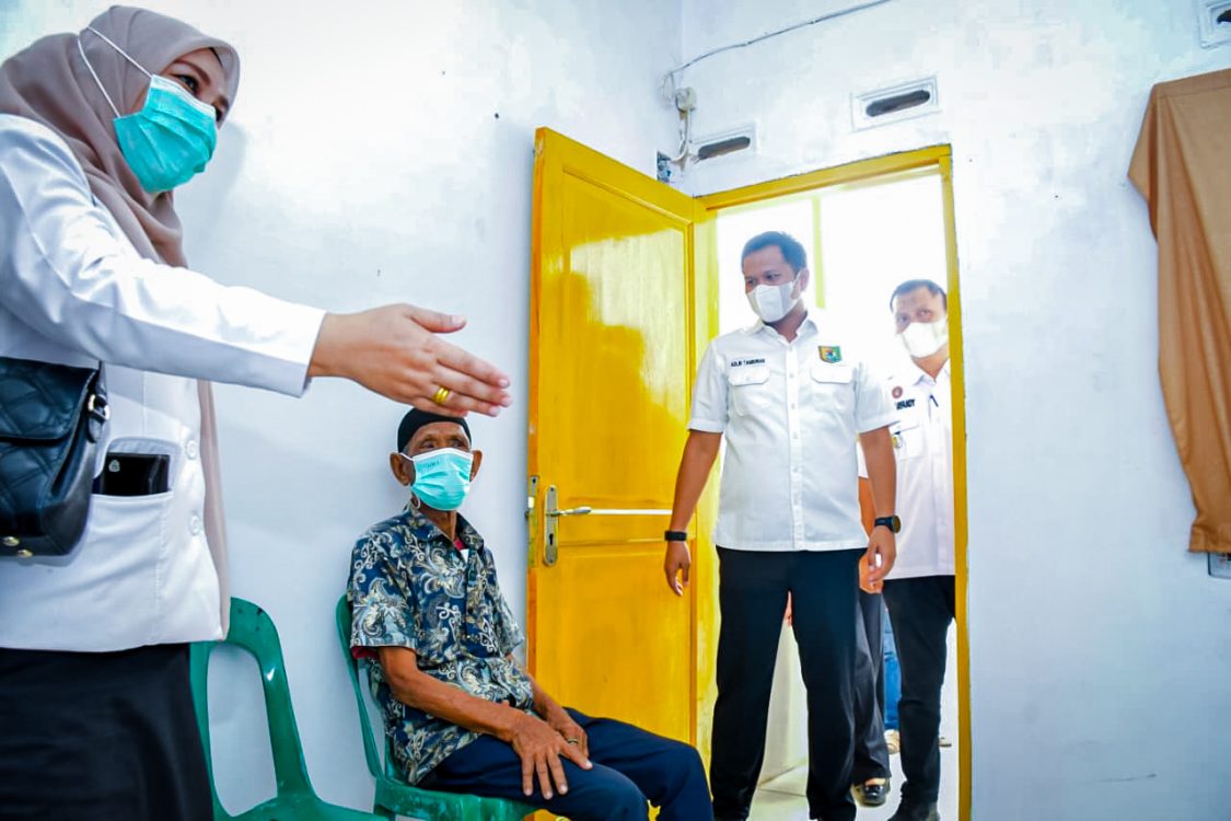 : Pemeriksaan dilakukan melalui screening Tuberkulosis (TBC) di Desa Sialang Buah, Kecamatan Teluk Mengkudu, Rabu (16/9/2026)/ MC Sergai.