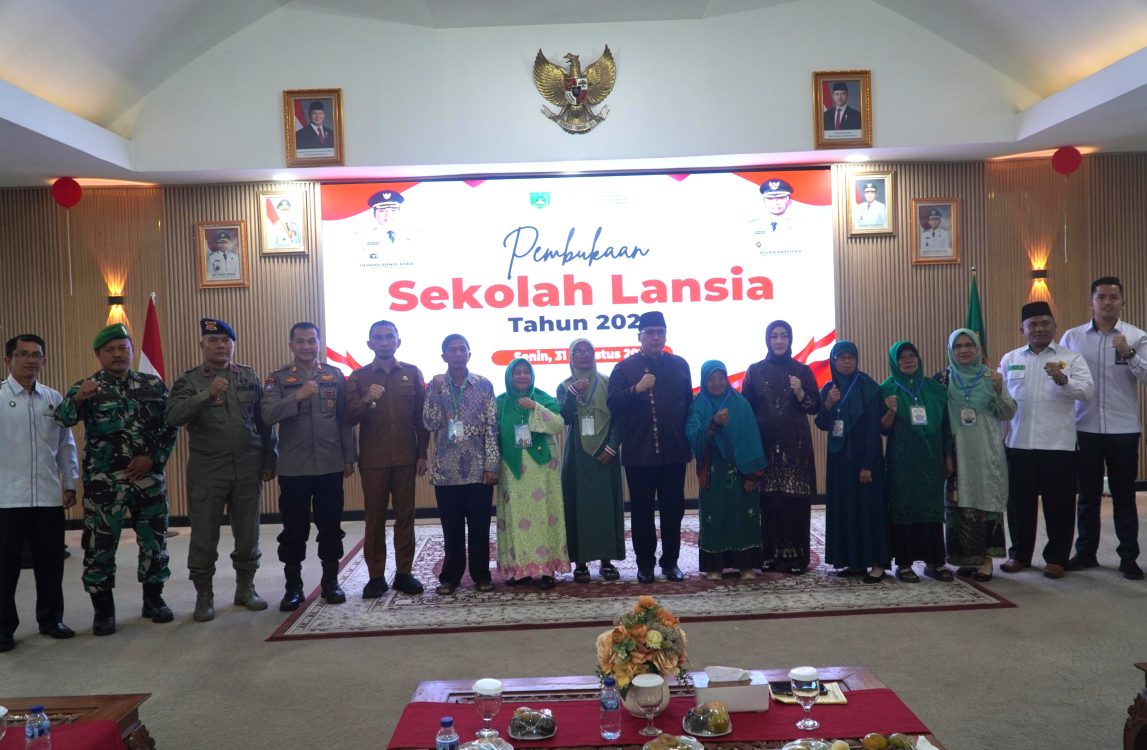 : Pemko Kembali Gelar Sekolah Lansia, 80 Peserta Ikuti Pembelajaran. (foto: MC Padang Panjang)