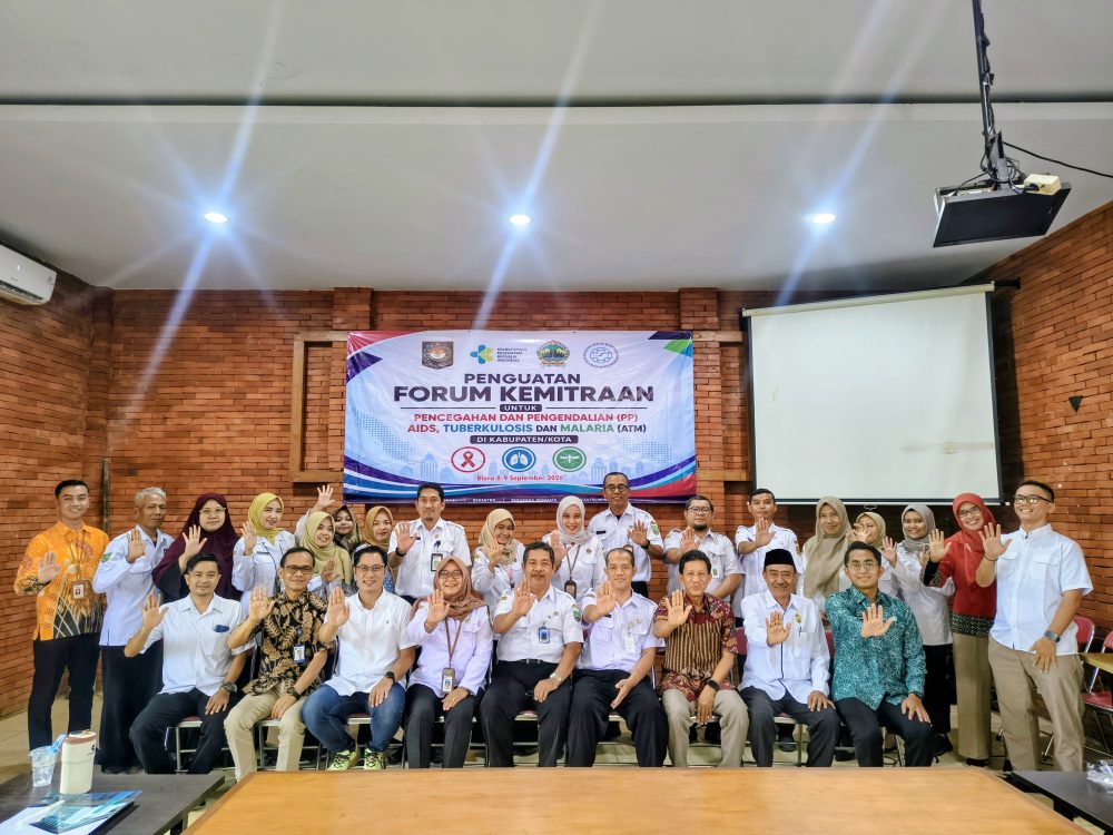 : Pemerintah Kabupaten Blora terus memperkuat sinergi lintas sektor dalam upaya pencegahan dan pengendalian AIDS, Tuberkulosis dan Malaria (ATM) dibuka oleh Kepala Badan Perencanaan Pembangunan Riset dan Inovasi Daerah (Bapperida) Kabupaten Blora yang diwakili Kepala Bidang Pemerintahan dan Pembangunan Manusia, Tri Cahyo Warsoko. - Foto: Mc.Blora