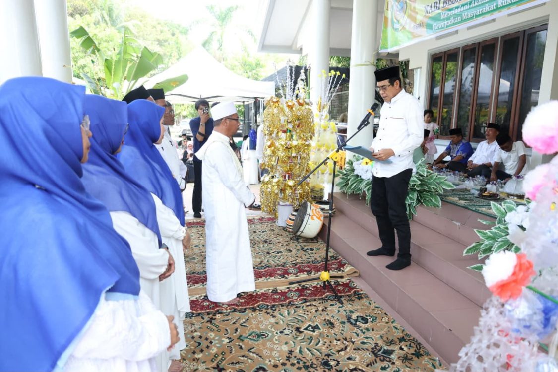 : Bupati Parigi Moutong Erwin Burase menghadiri Peringatan Maulid Nabi Muhammad SAW 1448 H / 2026 M, Jumat (18/9/2026).