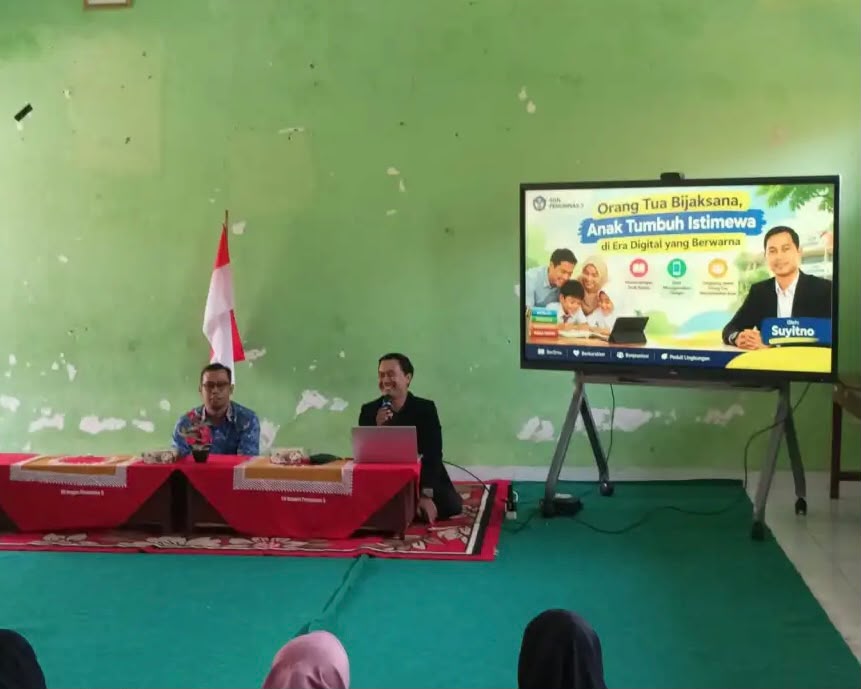 : SDN Perumnas 3 menyelenggarakan kegiatan edukasi parenting bertema “Orang Tua Bijaksana, Anak Tumbuh Istimewa di Era Digital yang Berwarna” di Depok, Sleman, Kamis (17/9/2026).